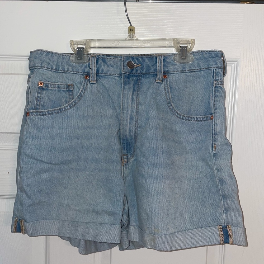 Divided High Waisted Mom Shorts